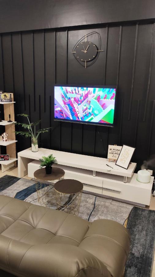 Resort Living Condominium Unit In Metro Manille Extérieur photo