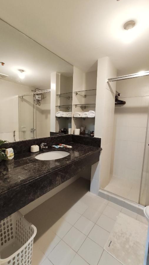 Resort Living Condominium Unit In Metro Manille Extérieur photo