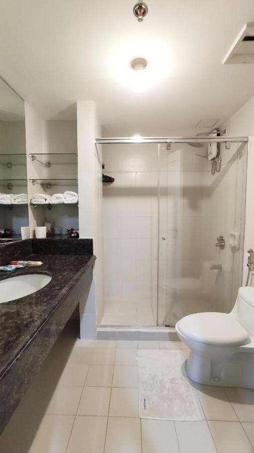 Resort Living Condominium Unit In Metro Manille Extérieur photo